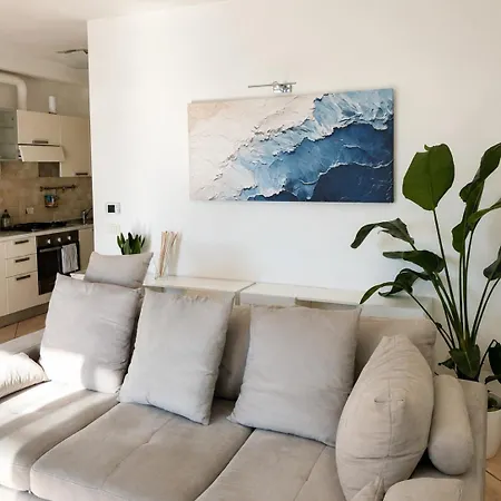 Apartment Solution Blue Marina