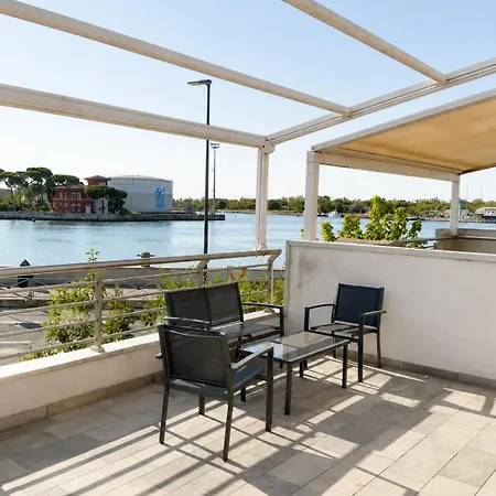 Solution Blue Marina Apartment